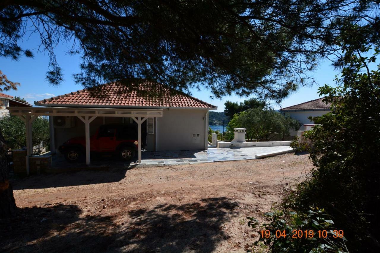 Sealodge Solta - Luxe Villa, private pool&mooring Rogač Esterno foto