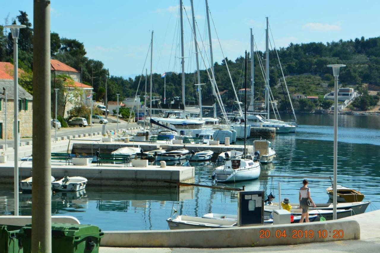 Sealodge Solta - Luxe Villa, private pool&mooring Rogač Esterno foto